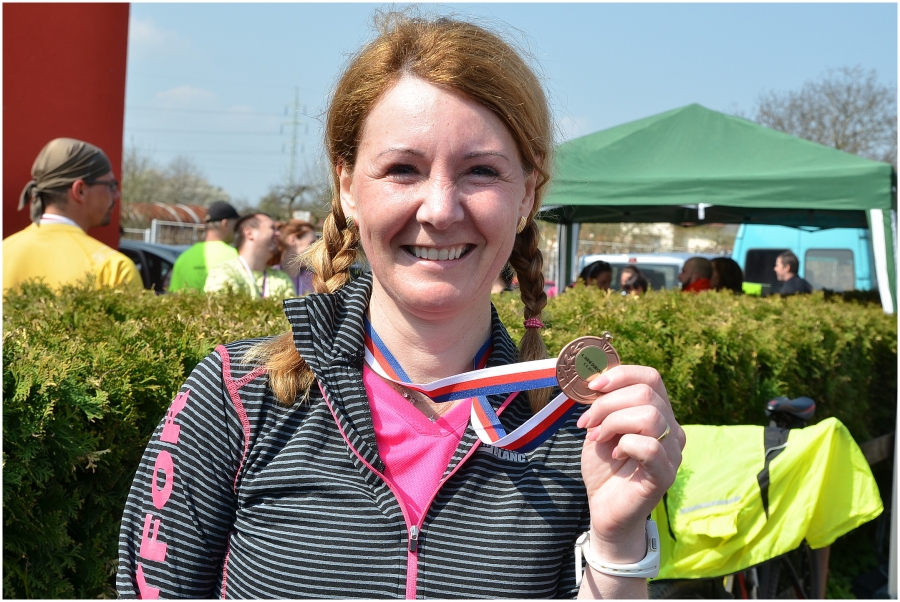 Přijďte propotit trička pro dobrou věc