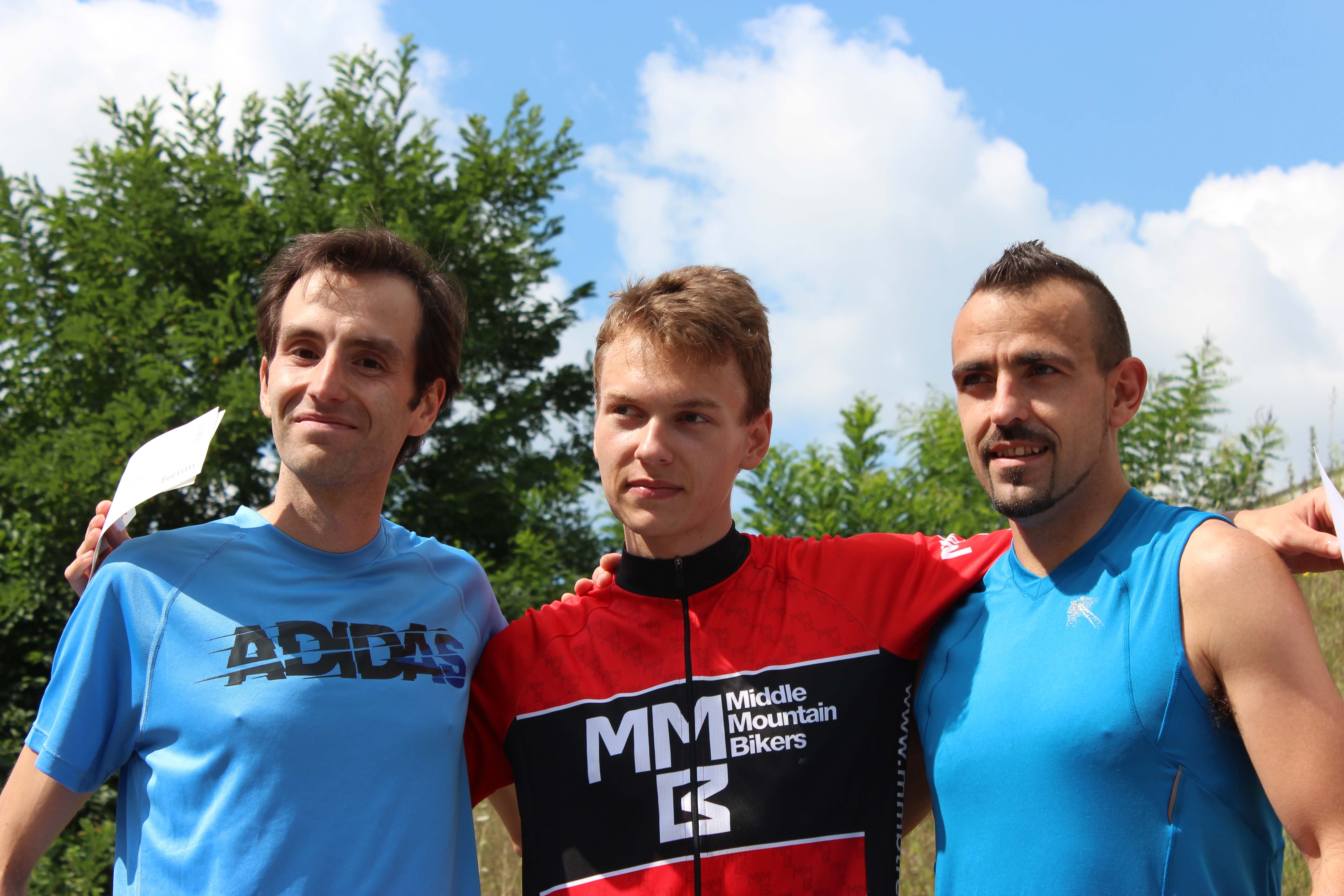 Trať na Suchou byla rozmočená, popralo se s ní 33 běžců