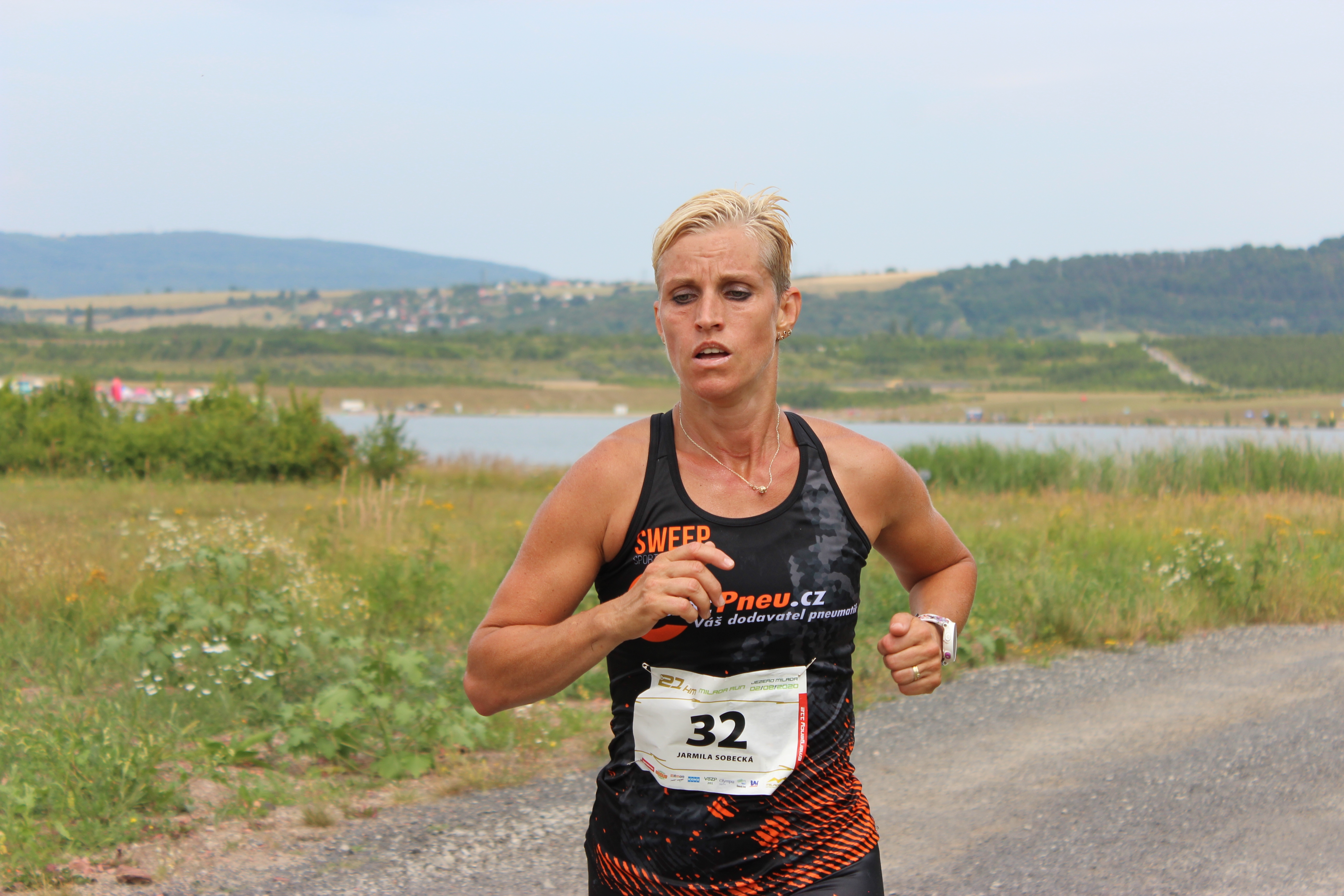 Těžký závod v horkém počasí, shodovali se běžci. Milada Run je důkladně prověřil.