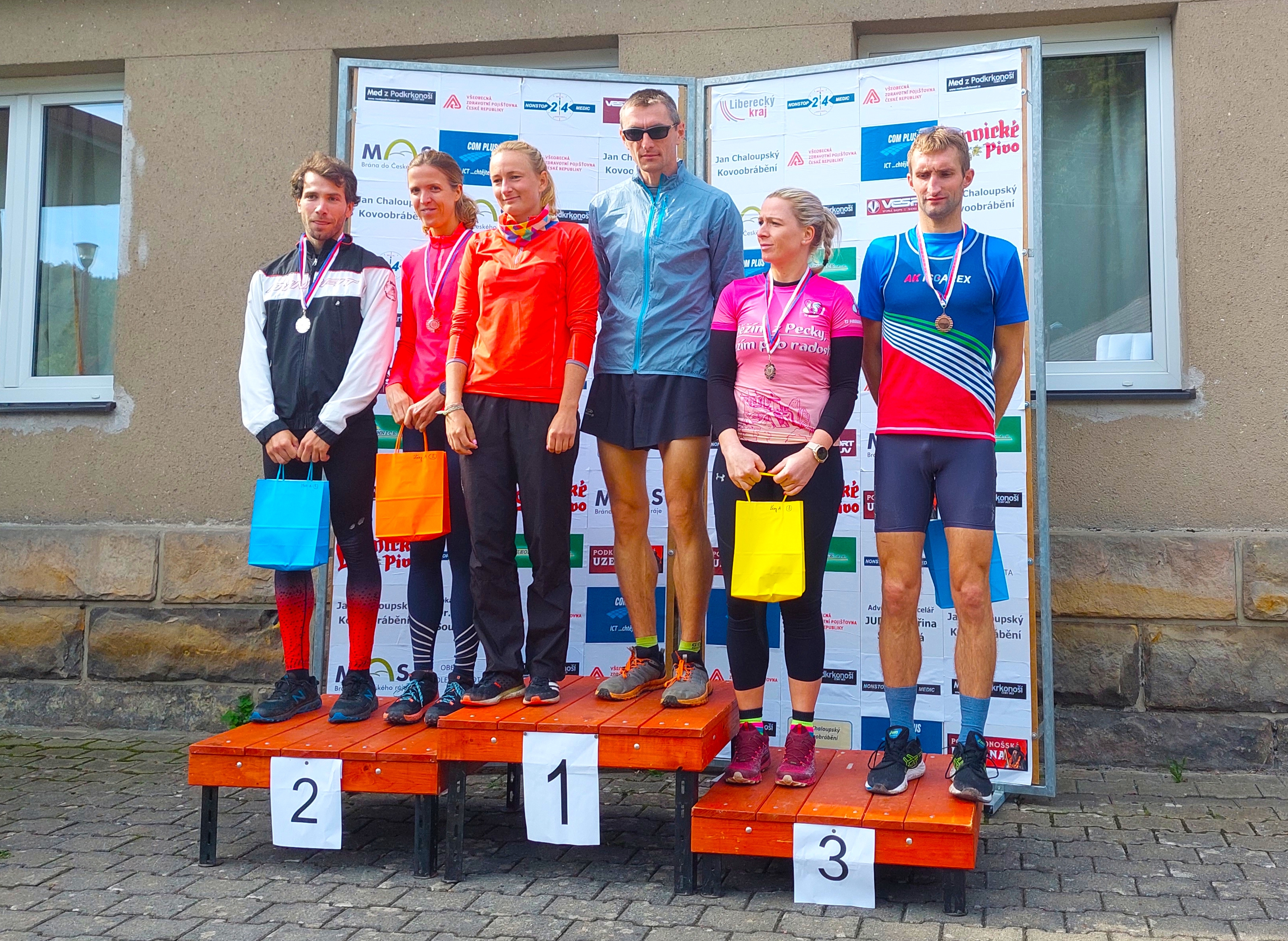 2HRADY načaly druhou desítku, Metelková počtvrté, Čivrný premiérově