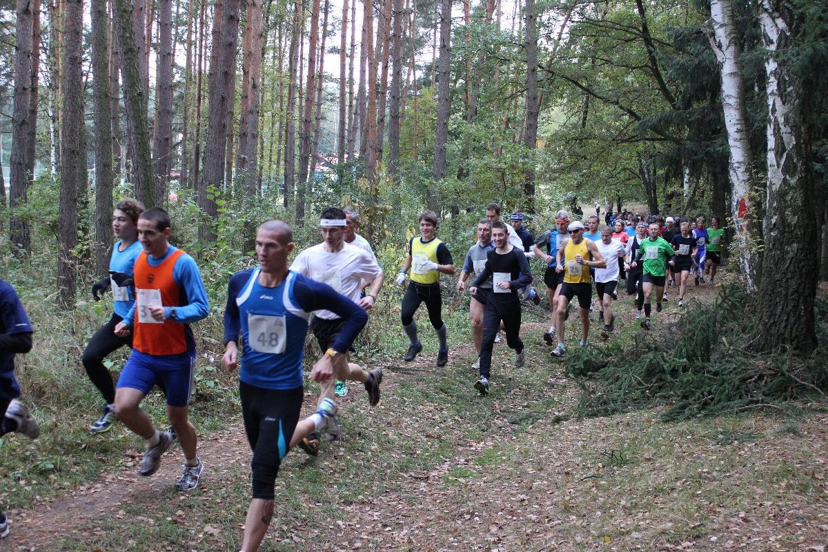Závod Červený okruh v Doksech je podzimní fantazií